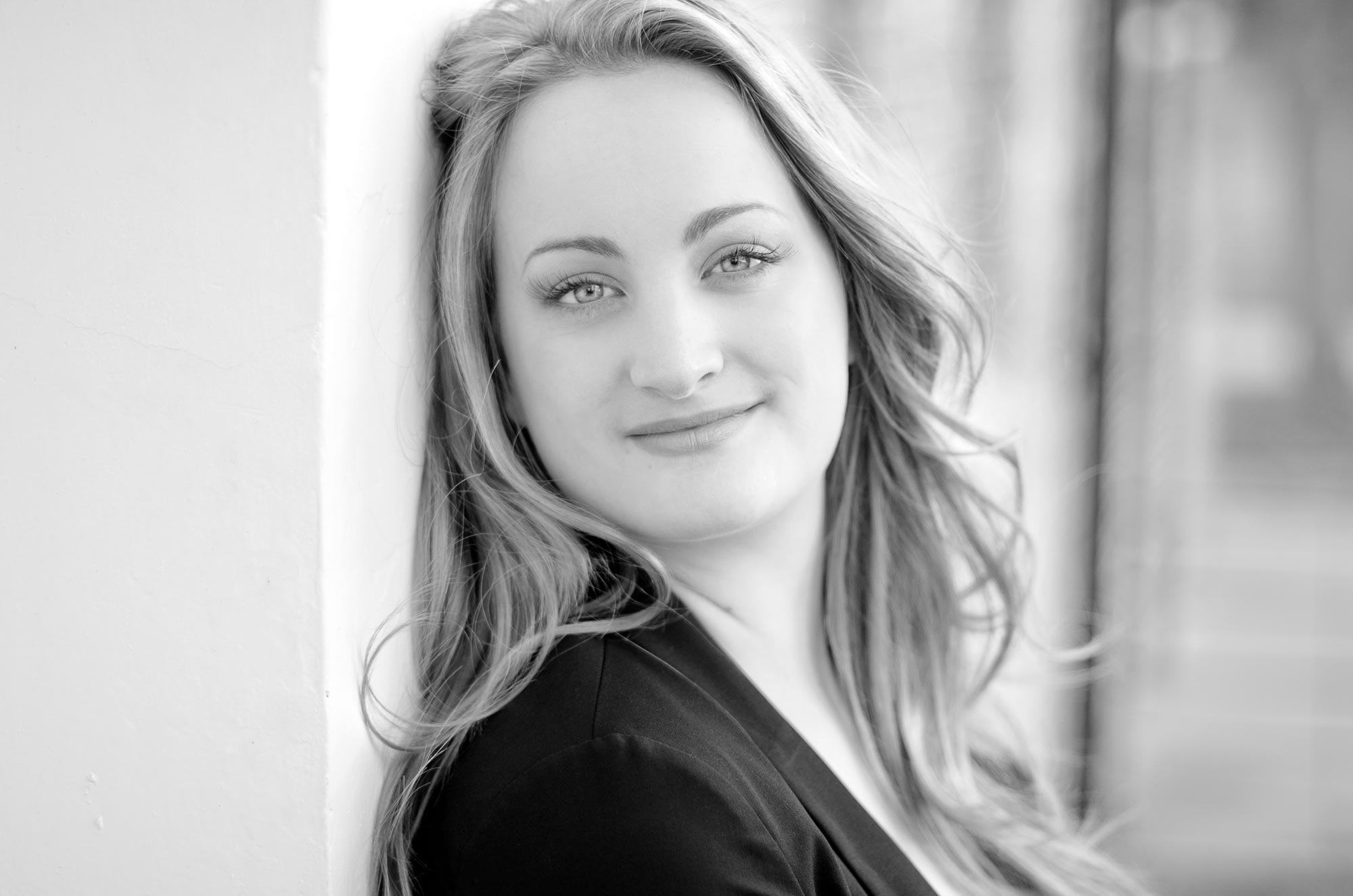 Headshot of Eleanor Dennis - artist at English National Opera