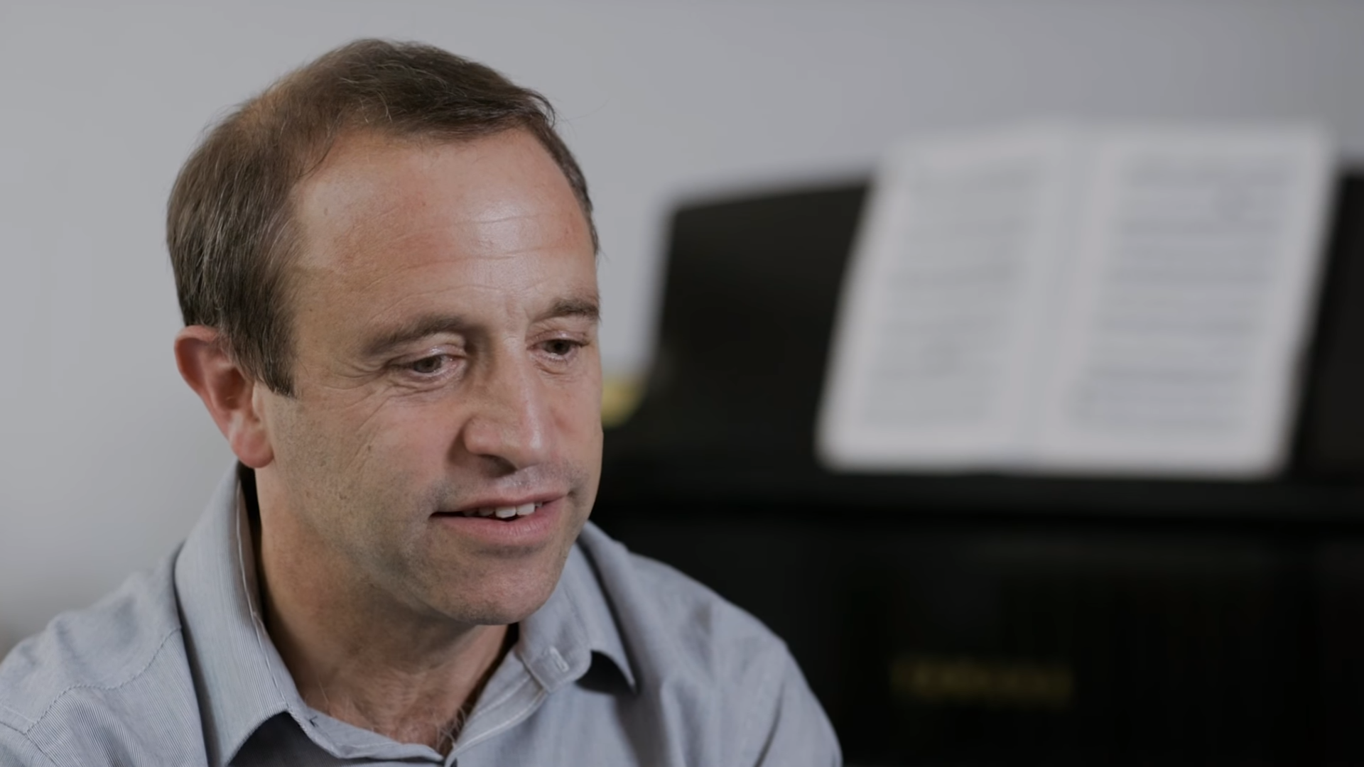 Watch conductor Mark Wigglesworth talk about Janáček and his opera Jenůfa 