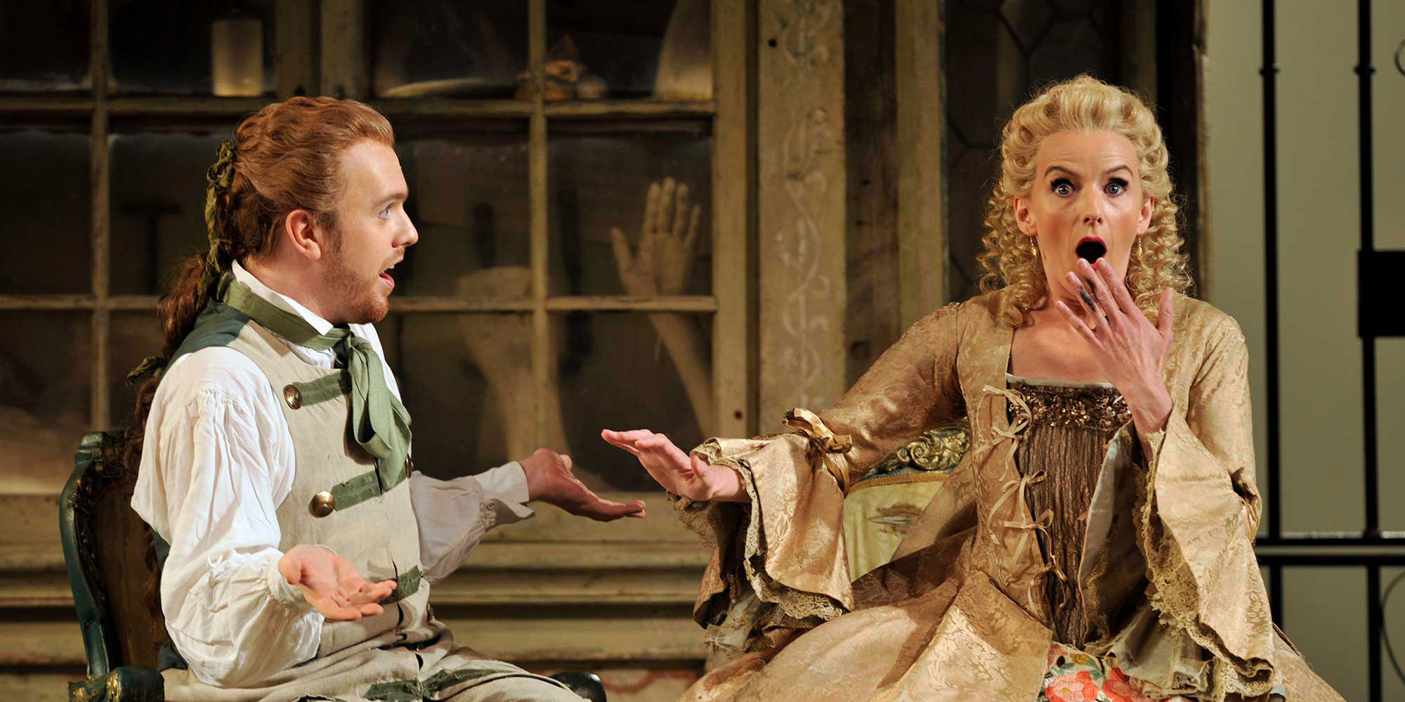 ENO Barber of Seville - Morgan Pearse and Sarah Tynan © Robbie Jack