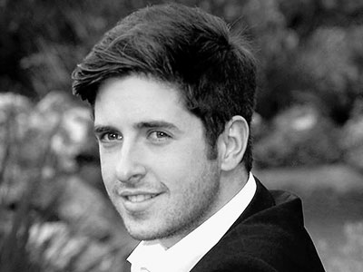 Headshot of Elgan Llyr Thomas - tenor