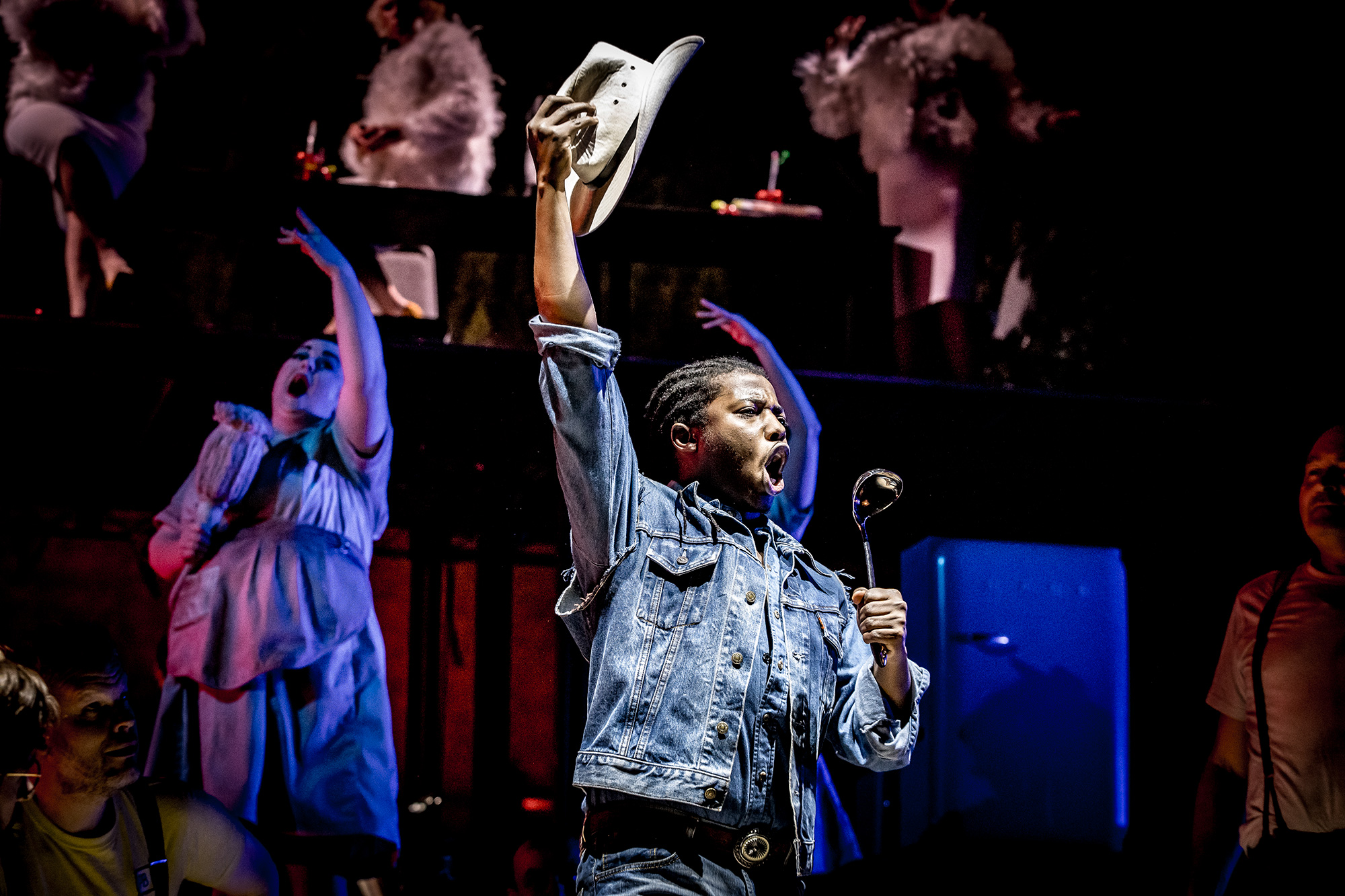 ENO Paul Bunyan at Alexandra Palace 2019: Zwakele Tshabalala (c) Lloyd Winters