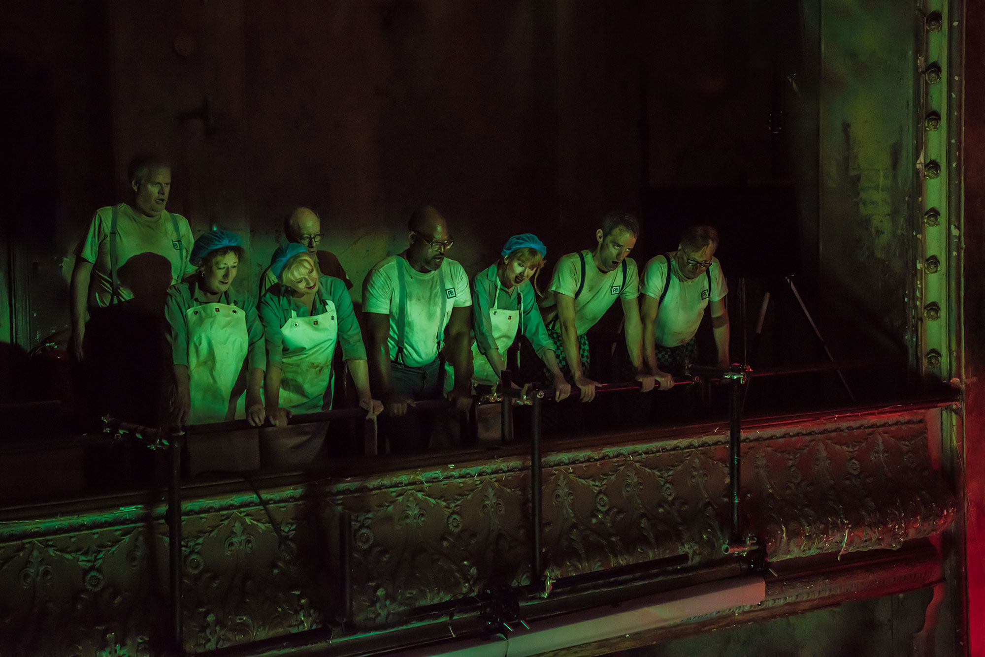 ENO Paul Bunyan - ENO Chorus (c) Genevieve Girling