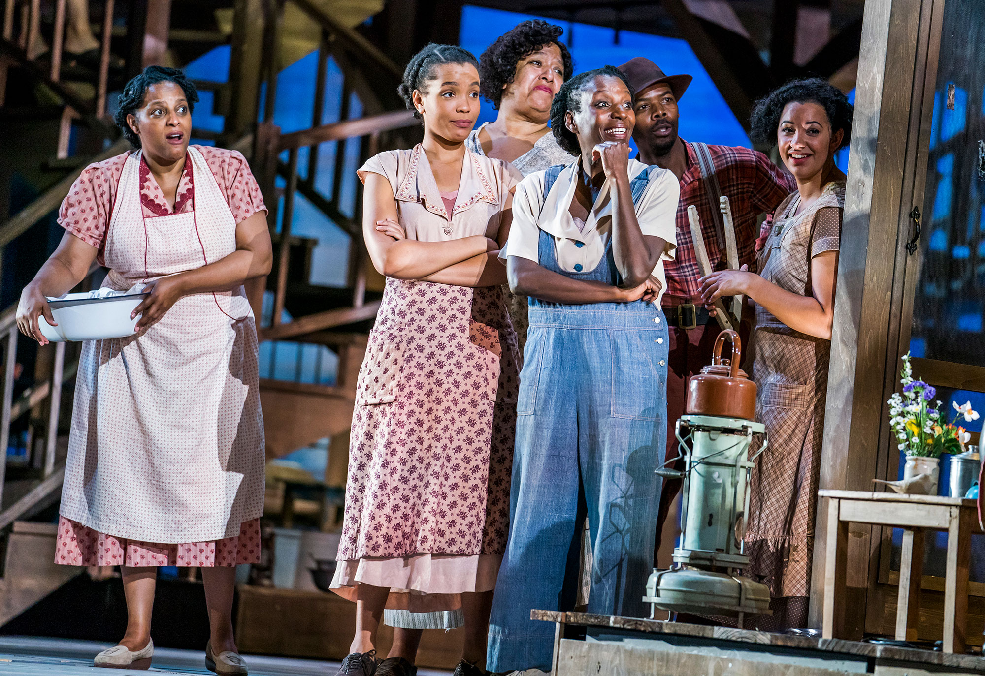 ENO Porgy and Bess: Chorus (c) Tristram Kenton
