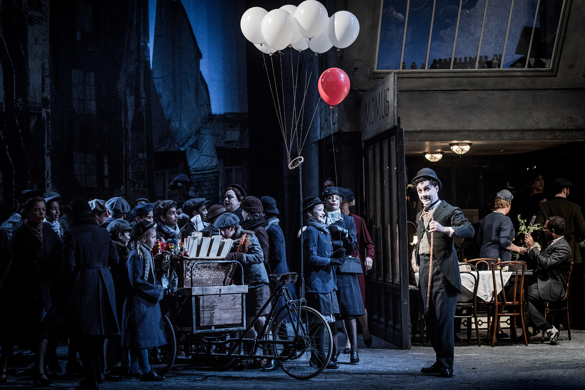 ENO La bohème: David Newman and cast (c) Robert Workman