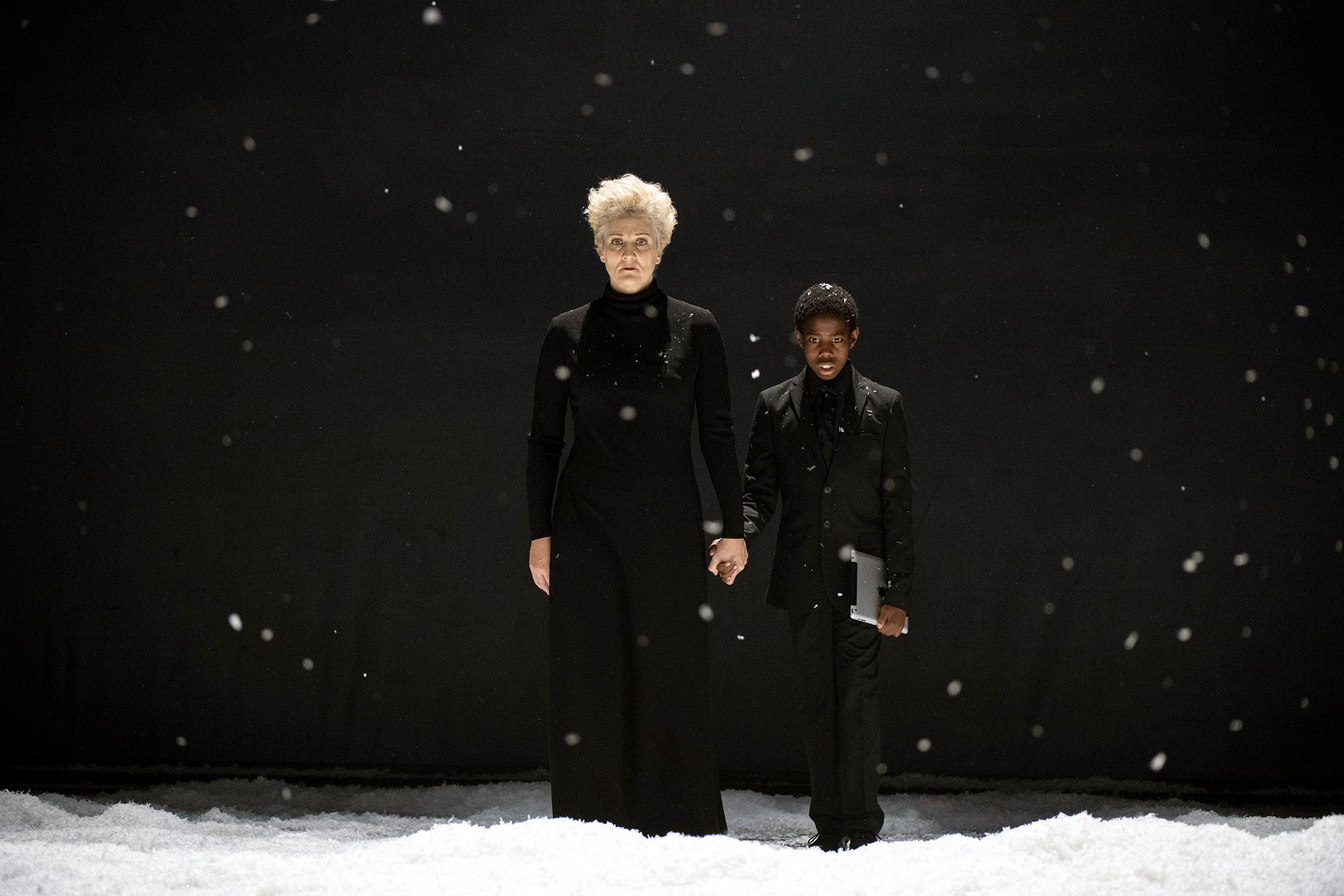 ENO War Requiem Emma Bell Olufemi Alaka (c) Richard Hubert Smith