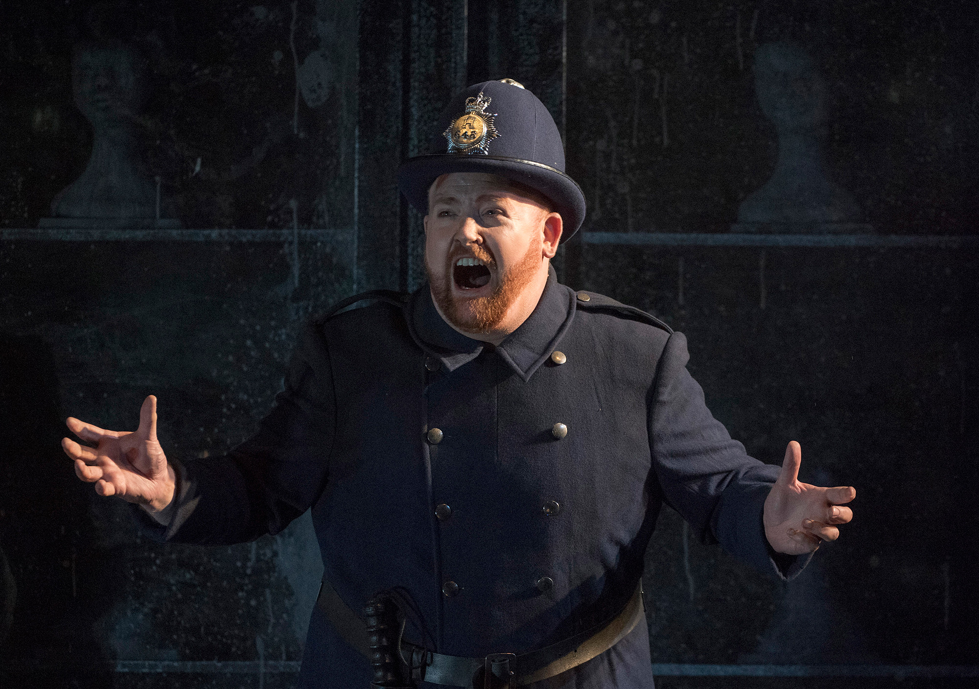 ENO 2018/19 Jack the Ripper: The Women of Whitechapel: Nicky Spence © Alastair Muir