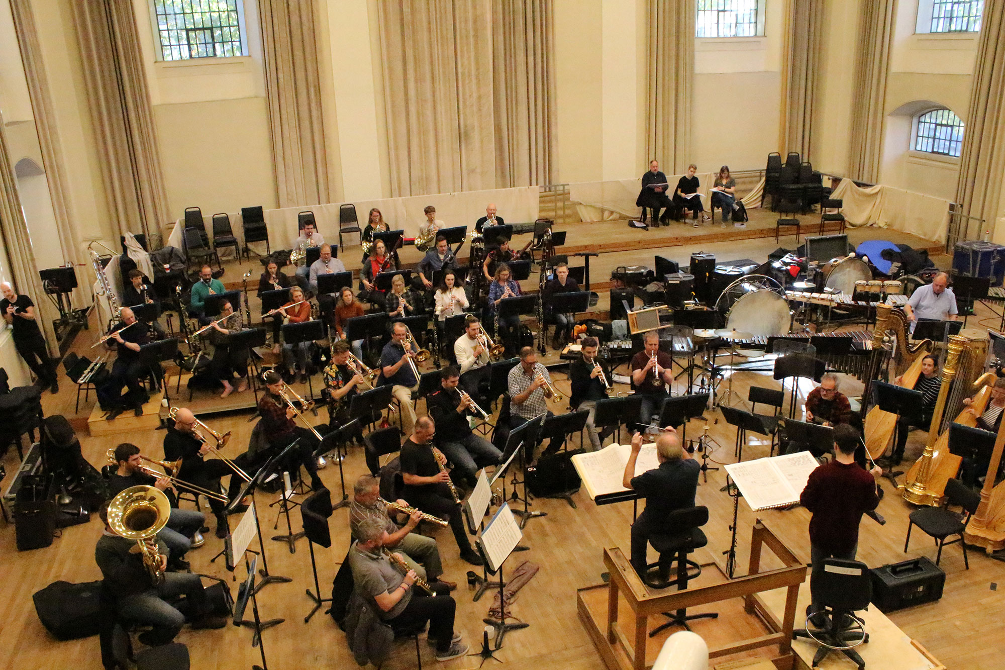 ENO1920 The Mask of Orpheus: the full Orchestra rehearsing