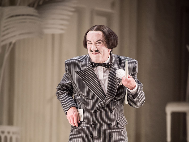 ENO The Mikado 2019, Richard Suart © Genevieve Girling
