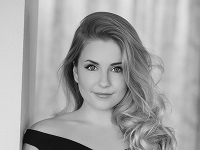Watch soprano Alexandra Oomens perform the opera classic 'O mio babbino caro' with the ENO Orchestra