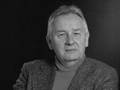 Henyrk Gorecki headshot
