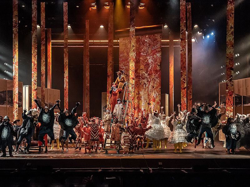 The Cunning Little Vixen: Ensemble © Clive Barda