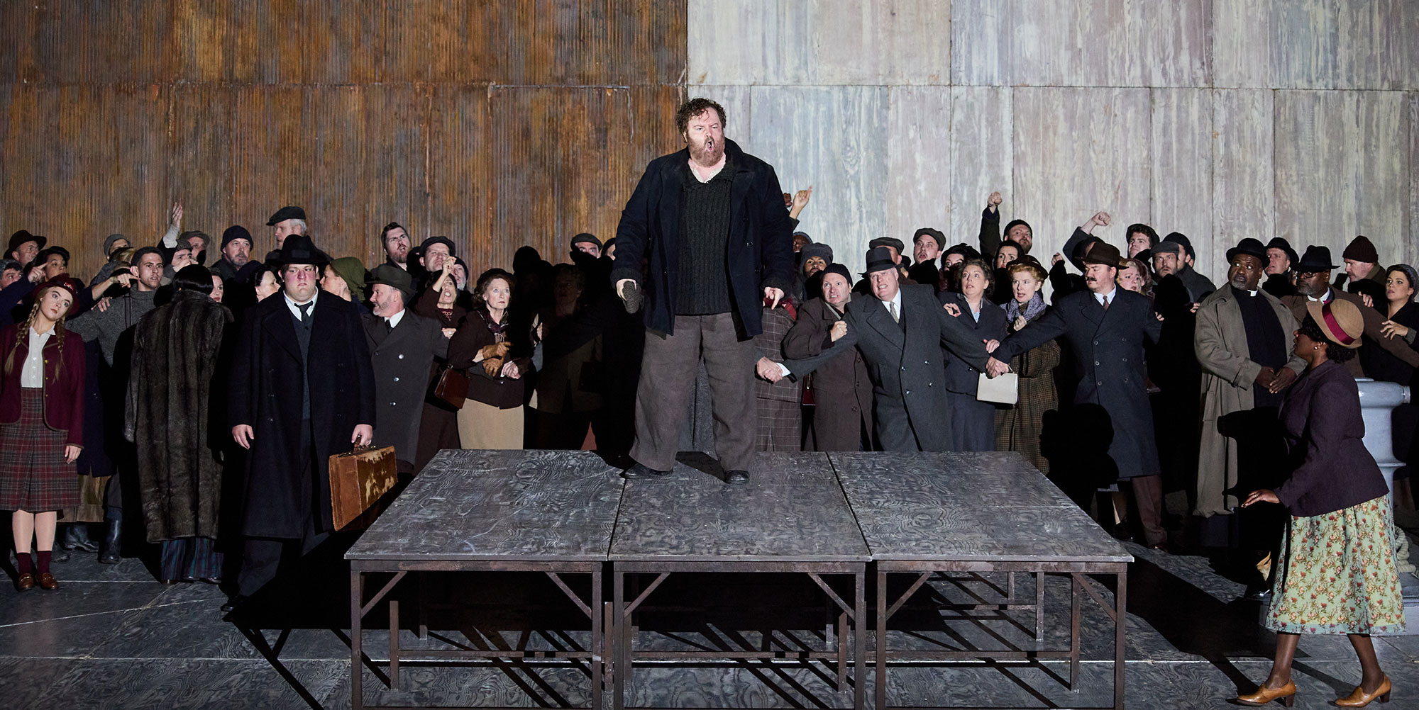 John-Findon,-Gwyn-Hughes-Jones,-Elizabeth-Llewellyn,-ENO’s-Peter-Grimes-2023-©-Tom-Bowles