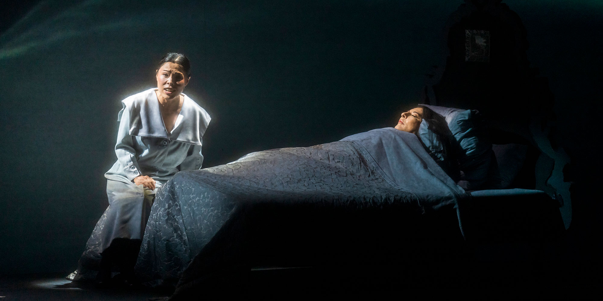 Eri Nakamura, Marina Abramović, ENO’s 7 Deaths of Maria Callas © Tristram Kenton