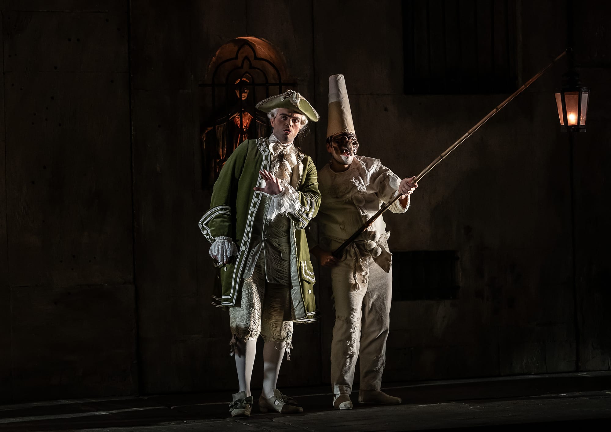 Patrick-Alexander-Keefe in Barber if Seville
