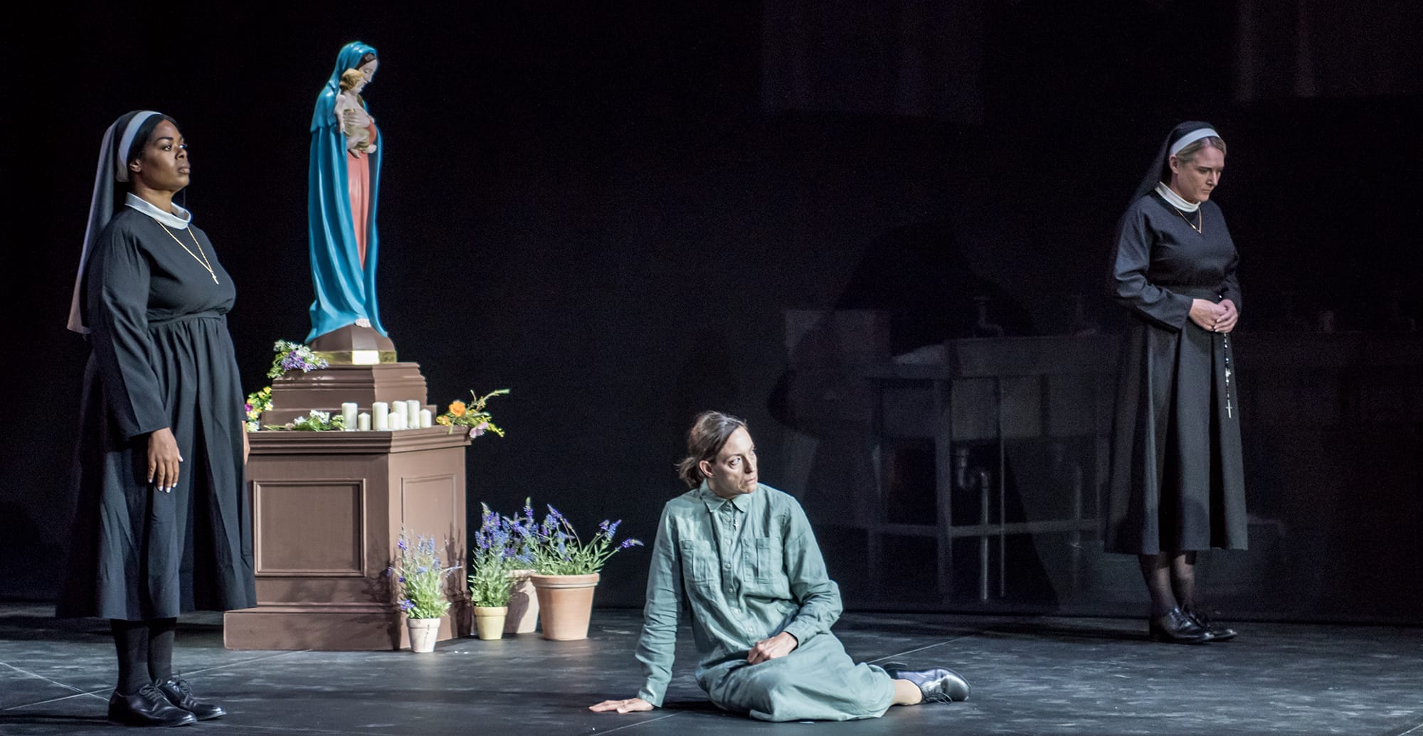 Sarah-Jane-Lewis,-Jane-Read,-Sinéad-Campbell-Wallace,-ENO’s-Suor-Angelica-2024-©-Genevieve-Girling