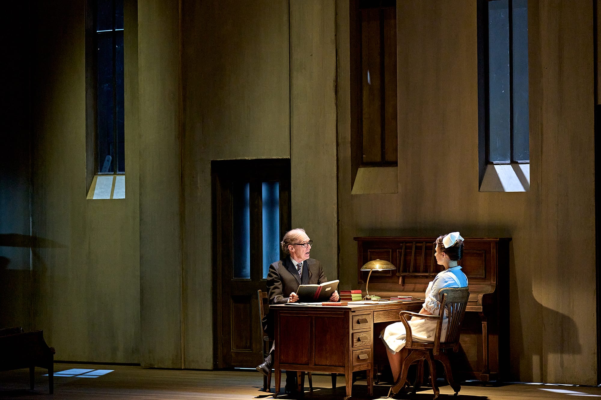 Alan Oke, Vita Pugliese, ENO’s The Turn of the Screw 2024 © Manuel Harlan