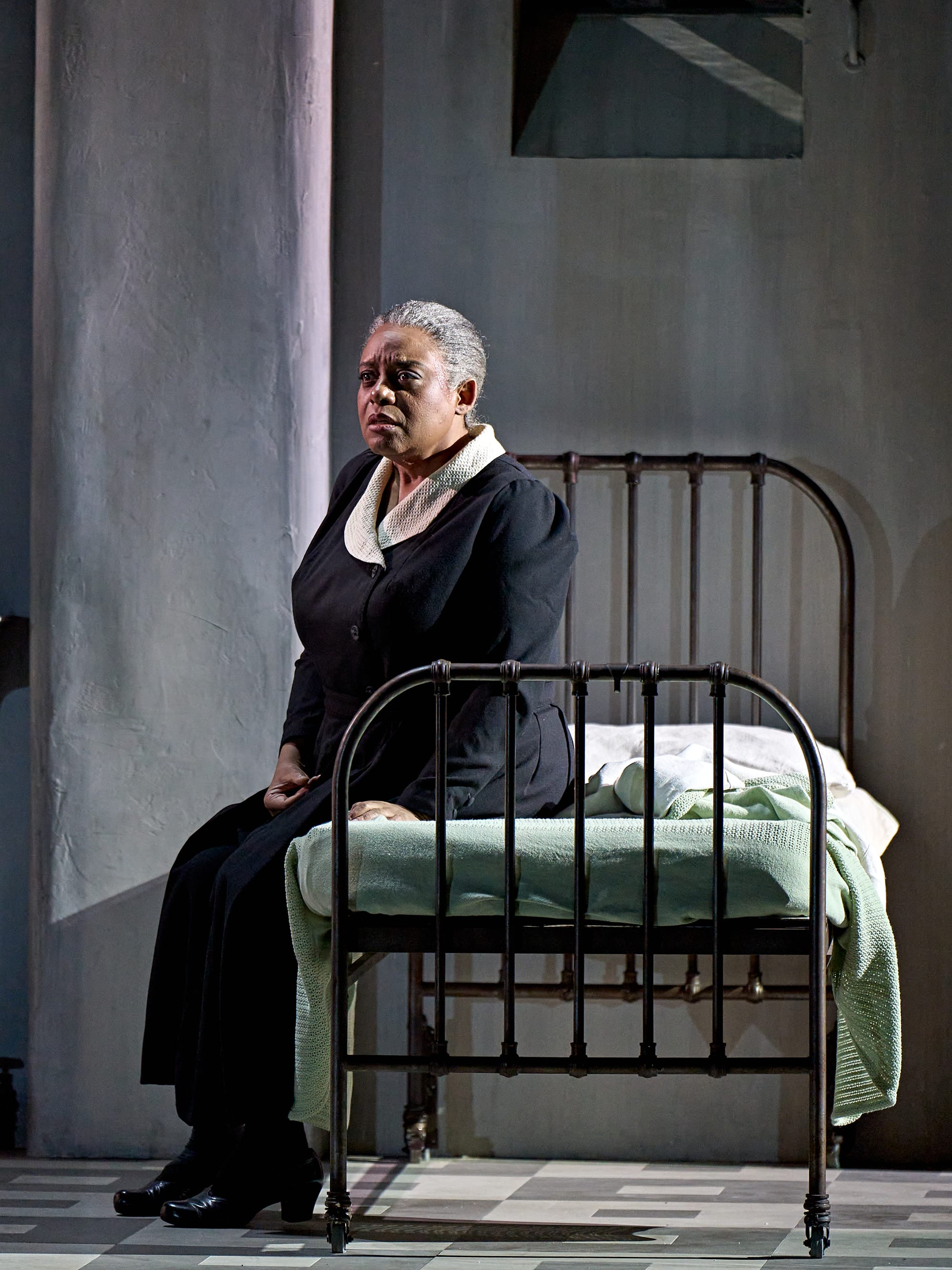 Gweneth Ann Rand, ENO’s The Turn of the Screw 2024 © Manuel Harlan