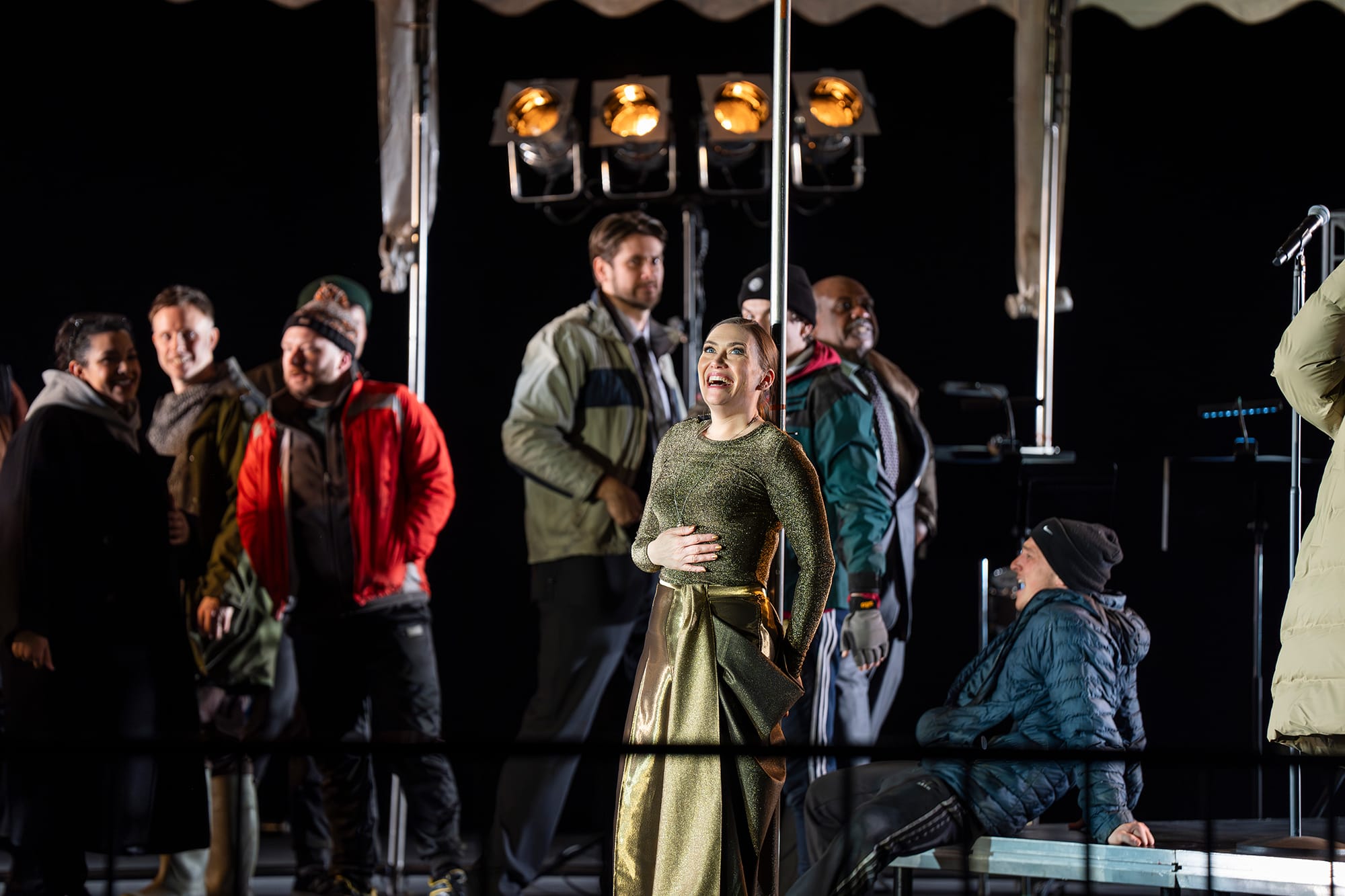 Heidi Stober and the cast of ENO’s Mary, Queen of Scots 2025 © Ellie Kurttz