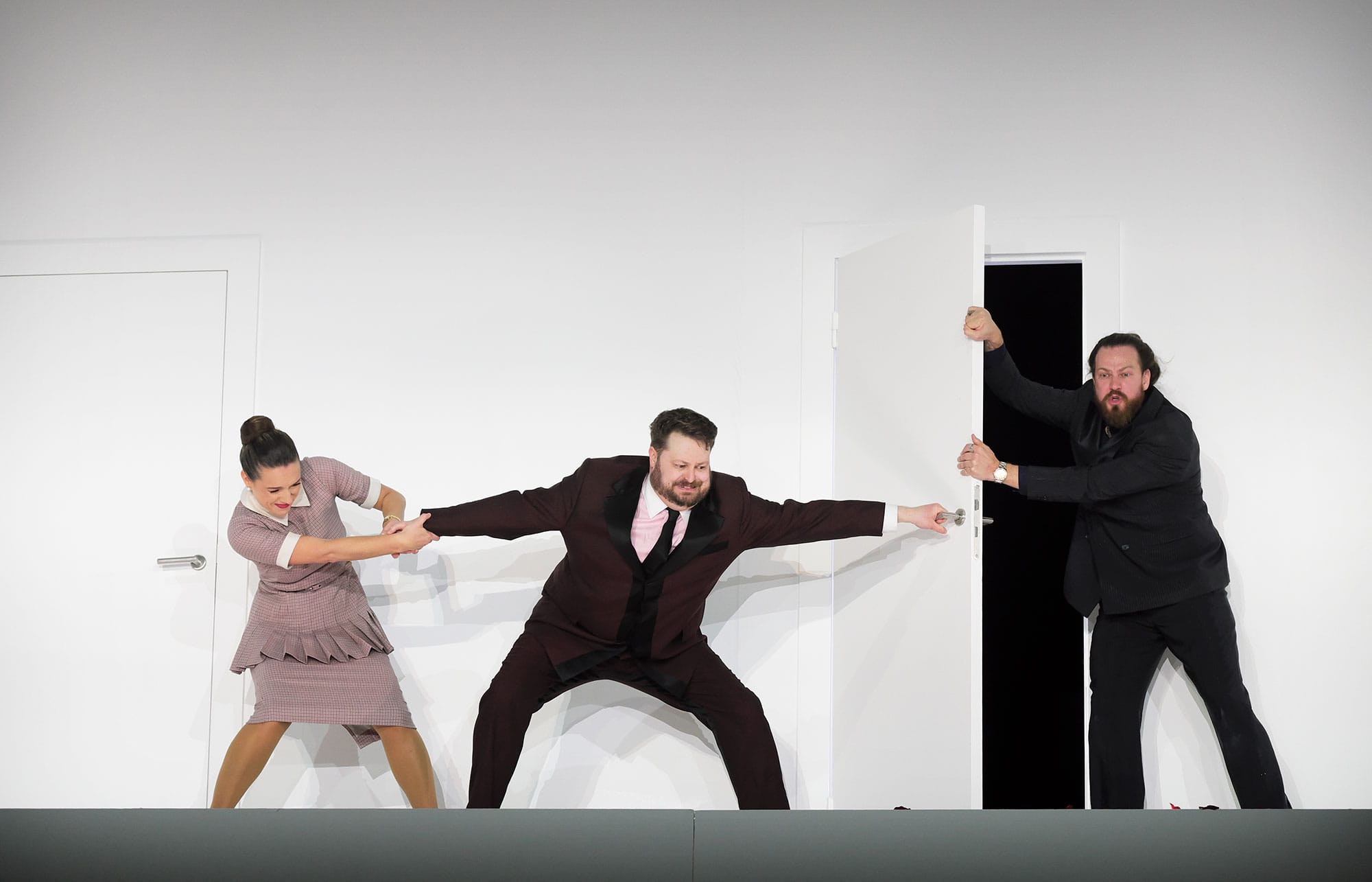 Mary Bevan, David Ireland, Cody Quattlebaum, ENO’s The Marriage of Figaro 2025 © Zoe Martin