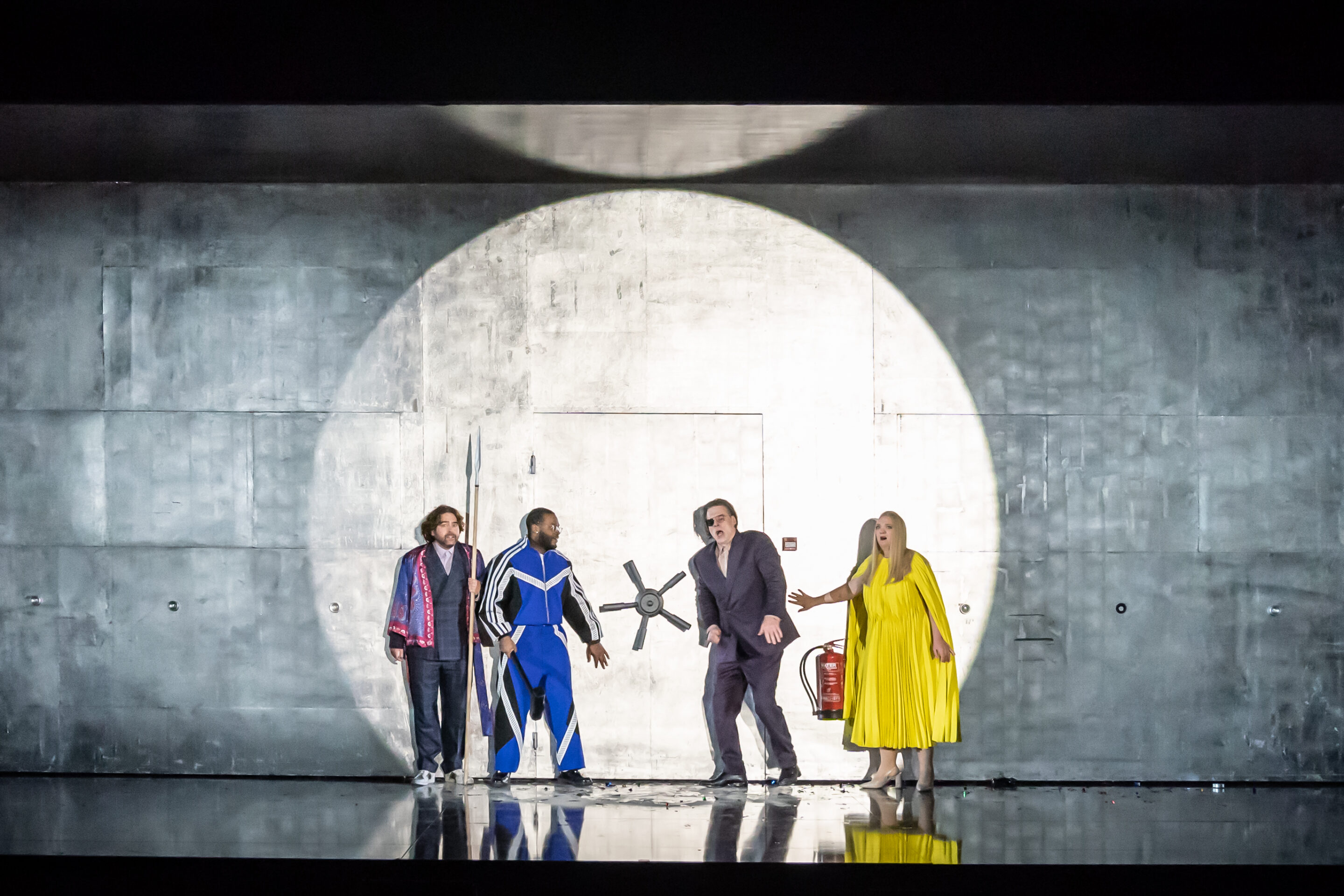ENO-The-Rhinegold-2223-Julian-Hubbard-Blake-Denson-John-Relyea-Madeleine-Shaw-©-Marc-Brenner-39